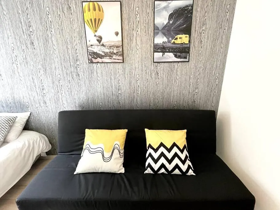 Comma House Nishi-Ikebukuro 2F Apartment Tokyo Japan